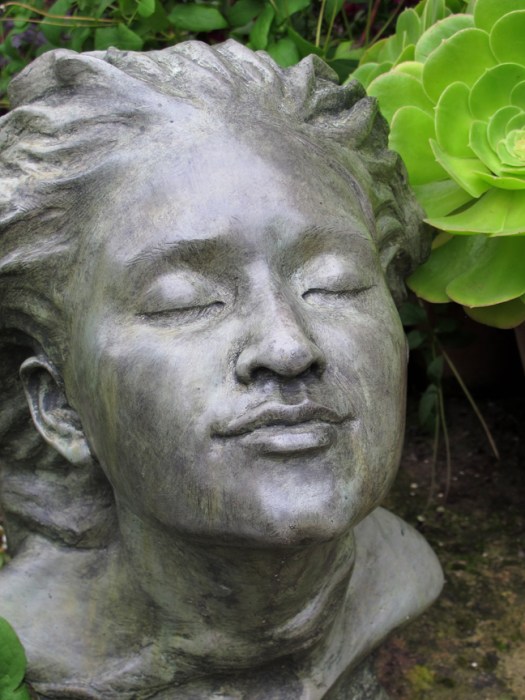 Serene Sculpture 'Ariel' at Hidcote Garden