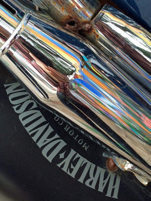 Harley-Davidson logo with colourful chrome