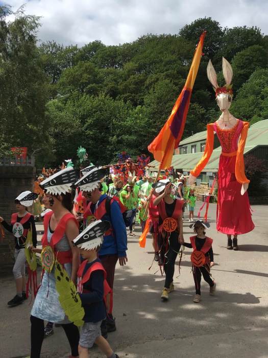 Street parade sets off in Hebden Bridge