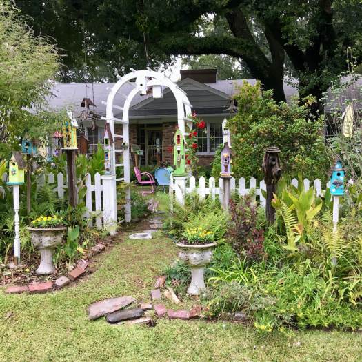 Suzie Cranston's Birdhouse Garden