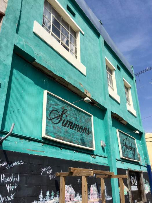 Turquoise Simmons Jewelry building, Clarksdale, MS