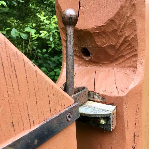 Gate latch