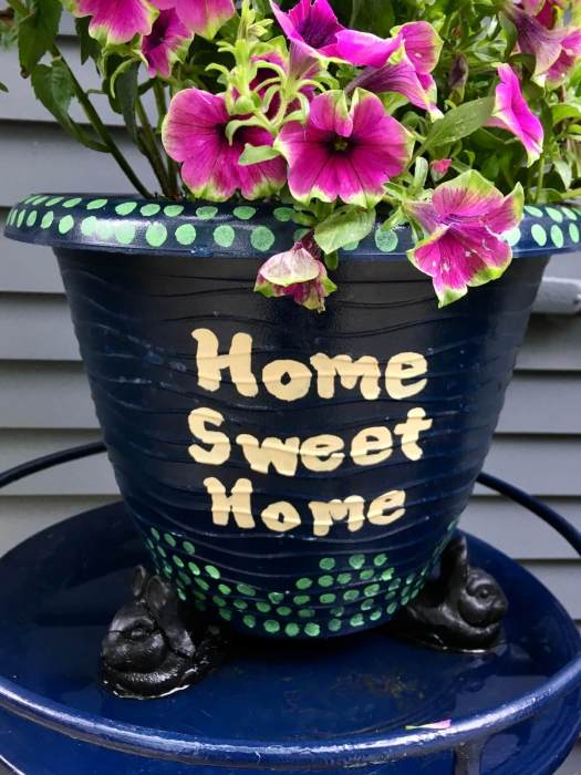 Home sweet home planter with rabbit feet
