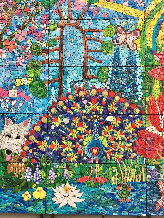 Peacock mosaic, detail of De Droomtuin by Lian de Gier