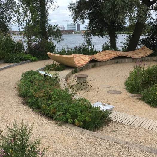 Wilde Weelde, Floriade Expo, sinuous garden bench